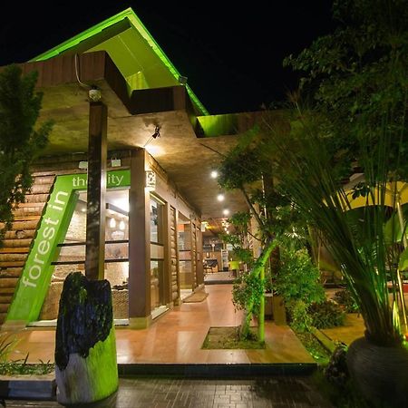 Lawaka Hotel Ampana Dış mekan fotoğraf