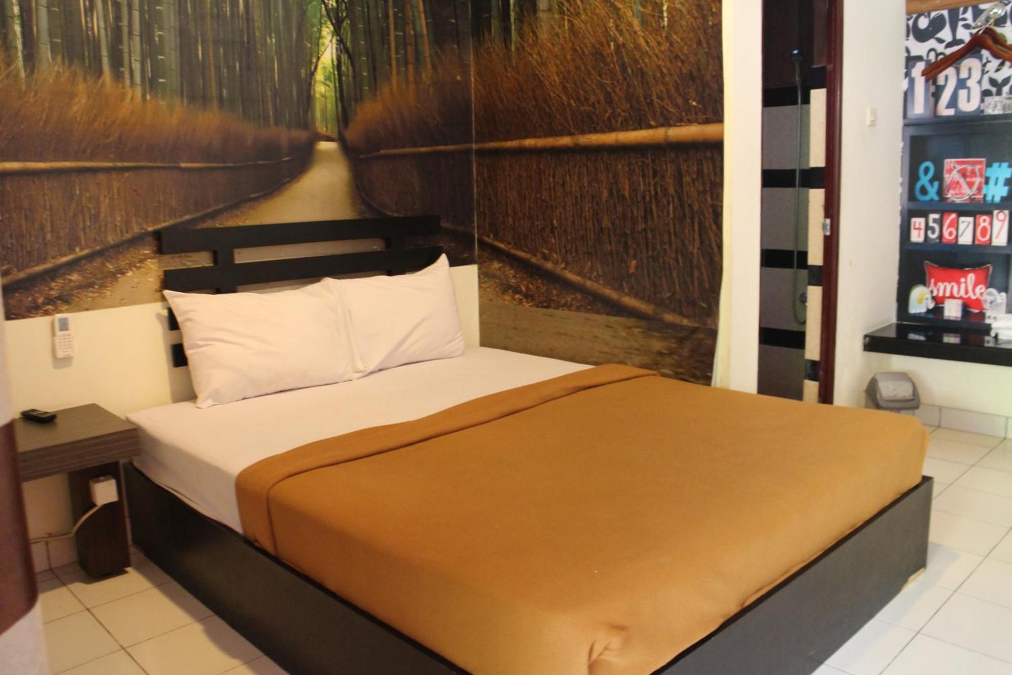 Lawaka Hotel Ampana Dış mekan fotoğraf