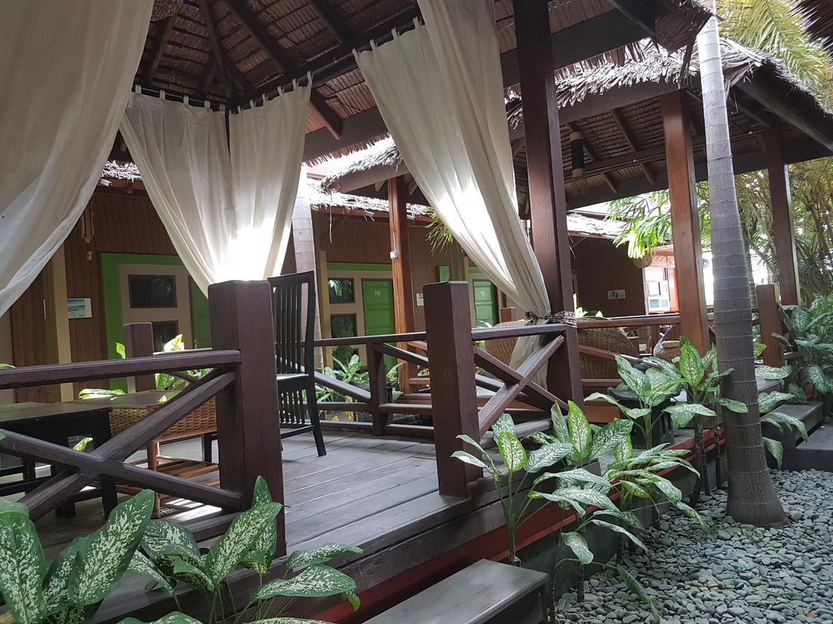 Lawaka Hotel Ampana Dış mekan fotoğraf