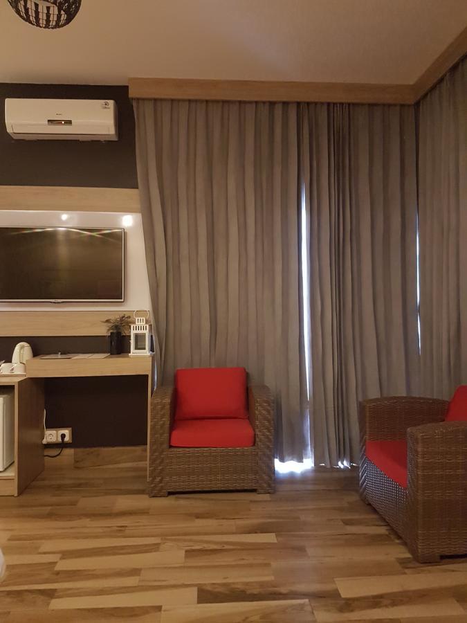 Lawaka Hotel Ampana Dış mekan fotoğraf